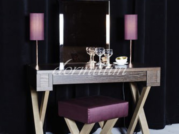 Schramm Vanity Table XENIA with mirror and light
